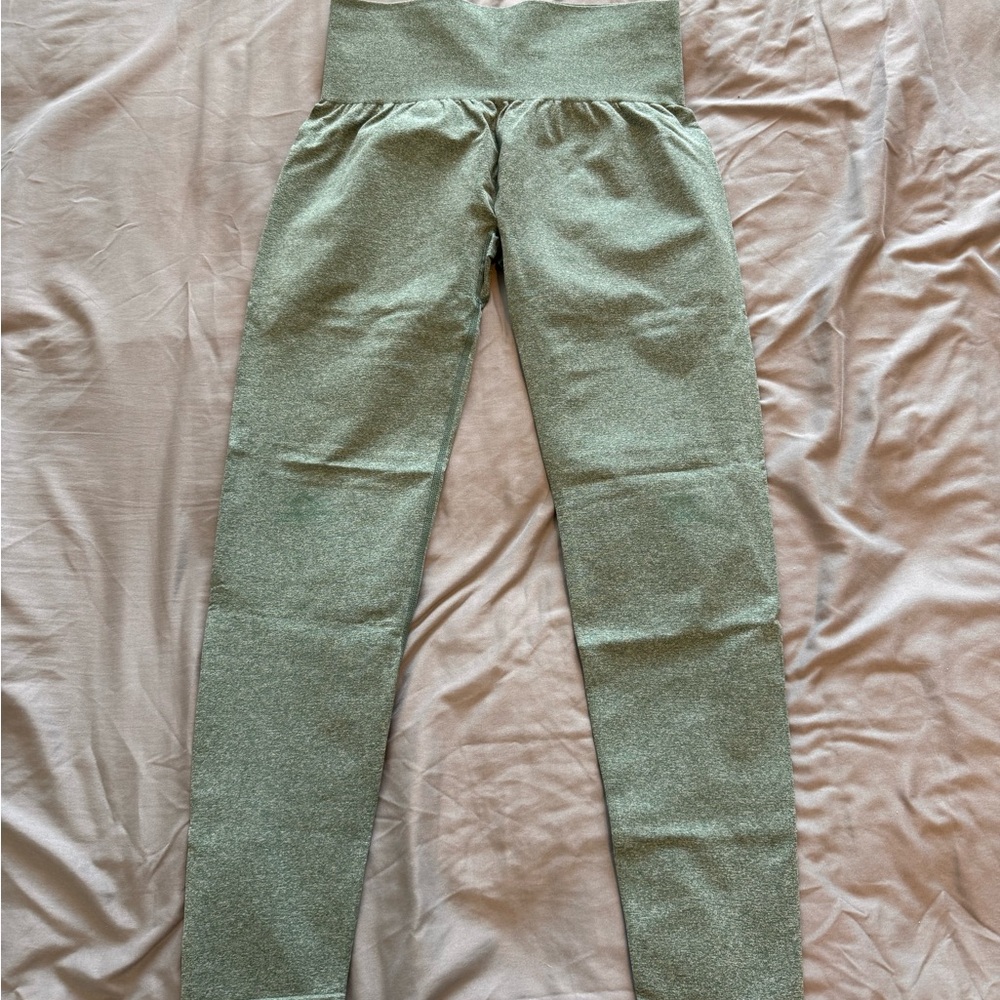 NVGTN Green Seamless Leggings